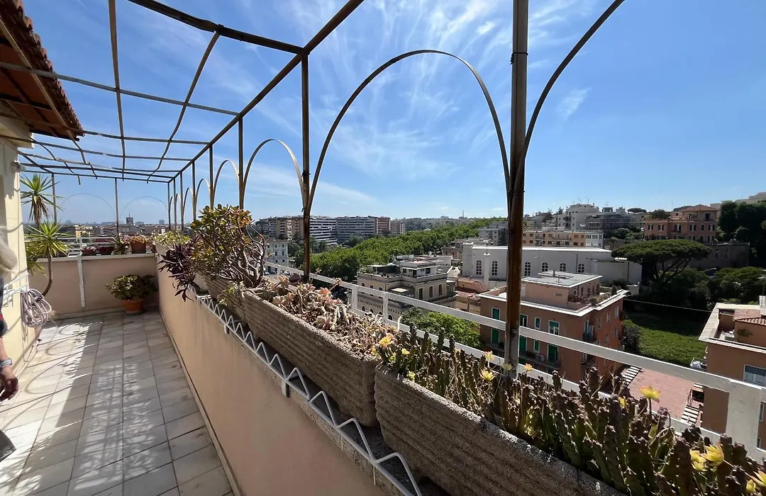 Trastevere Penthouse-1